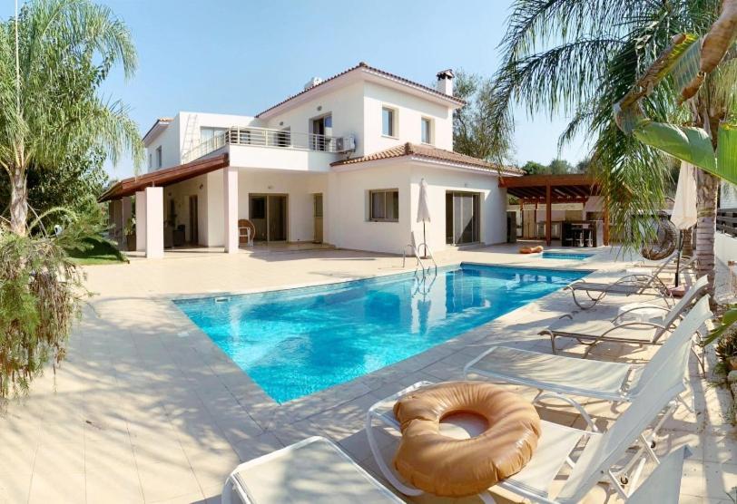 Paphos Holiday 5bed Βίλα Πολέμι